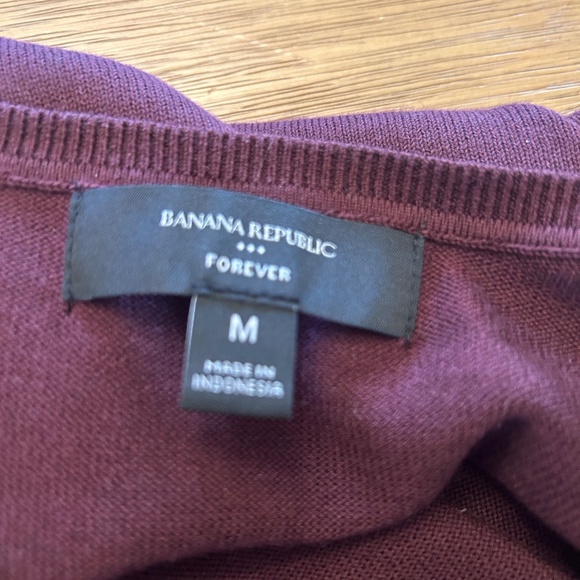Banana Republic Forever Sweater, Size M, deep Burgandy - Picture 3 of 7